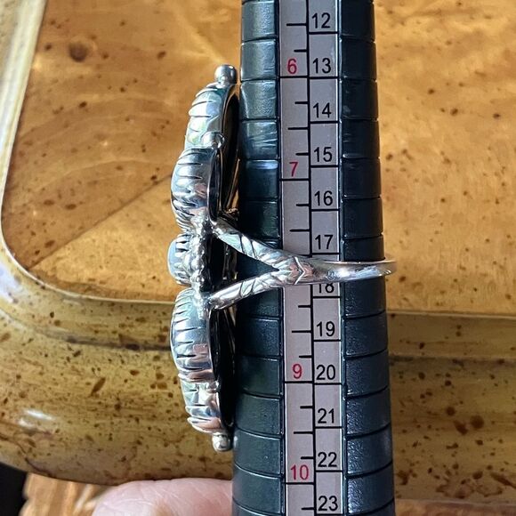 White Buffalo Turquoise Sterling Silver Statement Ring Size 8 - Picture 8 of 9
